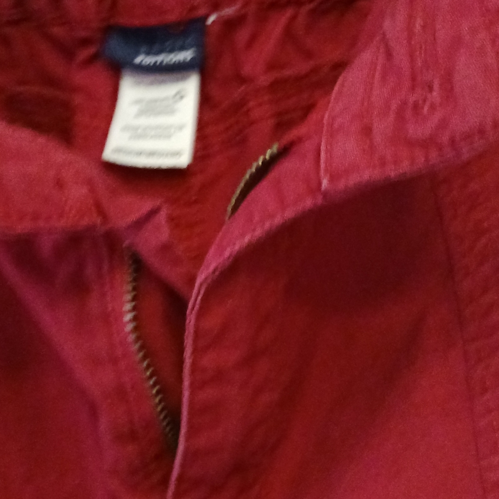 Gently Used Basic Bottom Capris - image 2